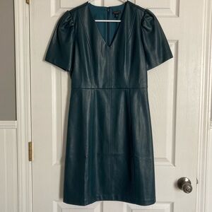 Ann Taylor Green Faux Leather Short Sleeve Dress Fall Christmas Holiday Size 4